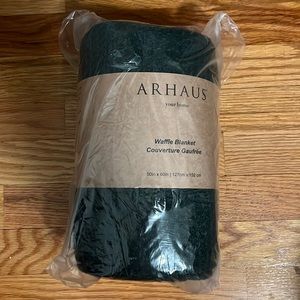 New Arhaus Waffle Blanket